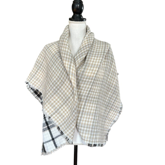 APT 9 REVERSIBLE PLAID BLANKET SCARF ONE SIZE BLACK BEIGE WHITE NEUTRALS NEW - Picture 1 of 10